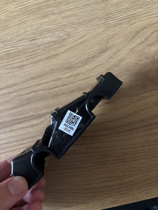 Водач предна броня десен Hyundai i20