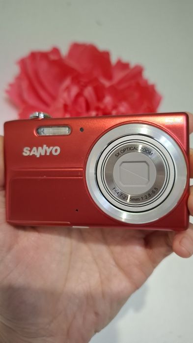 Sanyo T1496 Компактет дигитален фотоапара