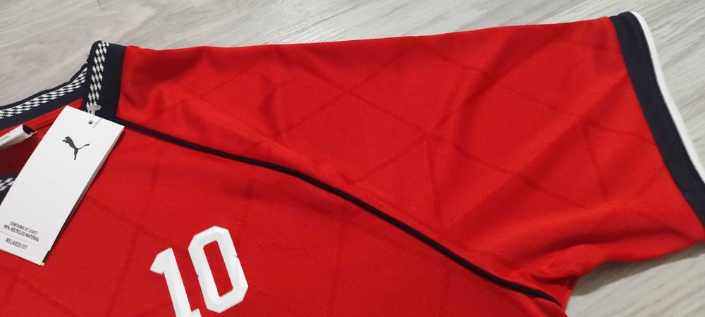 Рядък Колекционерски Екземпляр! Puma Football Sample Jersey #10