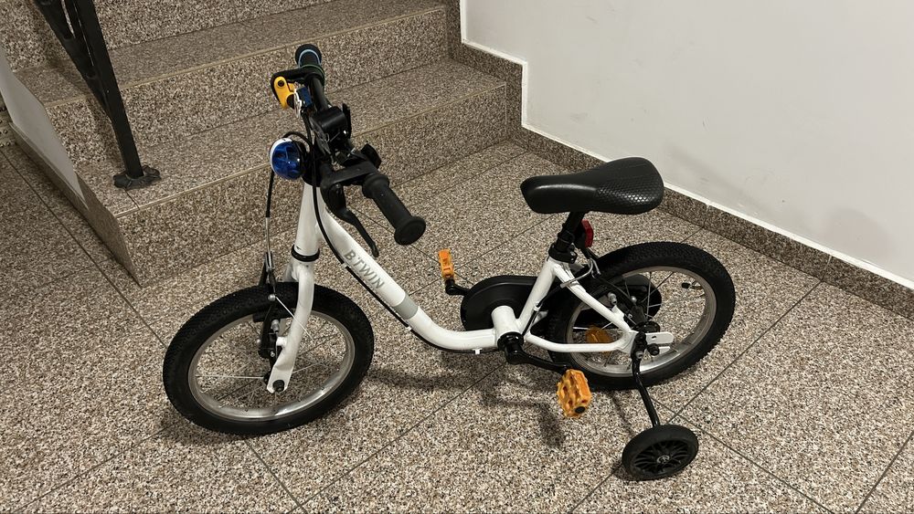 Vand bicicleta pentru copii 90-110 cm