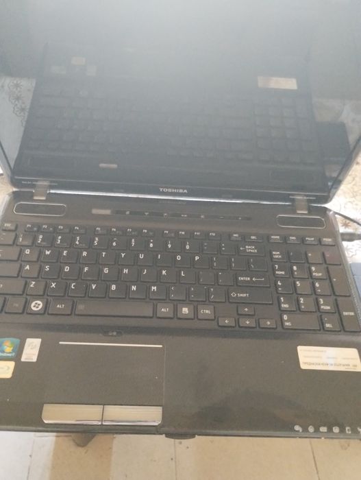 Лаптоп Тошиба сателит