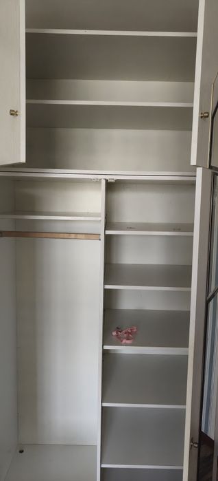 Продам спальный гарнитур