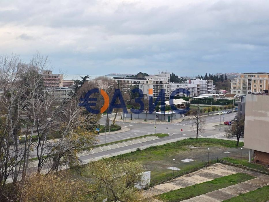 Продава се Двустаен апартамент в к.к. Слънчев бряг - 72 кв.м за 673 €/кв.м - Снимка #12