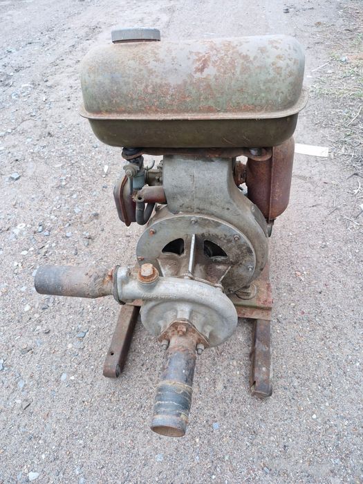 Продам мотопомпа