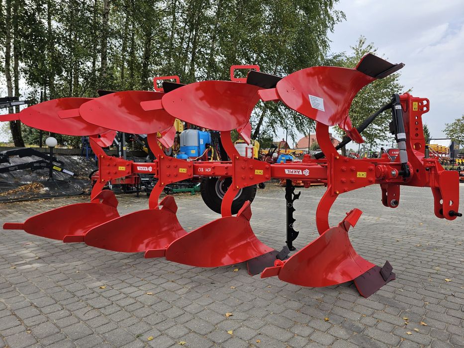 Plug Agricol Reversibil hidraulic brazde KM 80 AKPIL - Piese de schimb ...