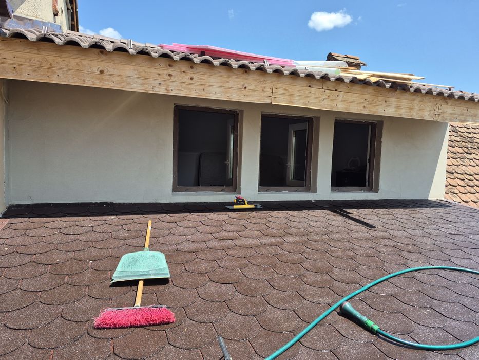 Echipă Construcții/Finisaje