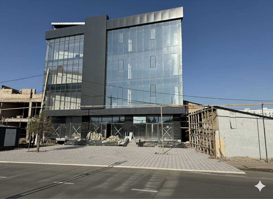 Сдам отдельно стоящие здание на главной улице Нурафшан, ВДОЛЬ ДОРОГИ