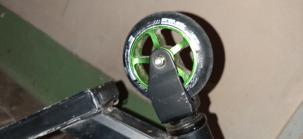 Самокат трюковой