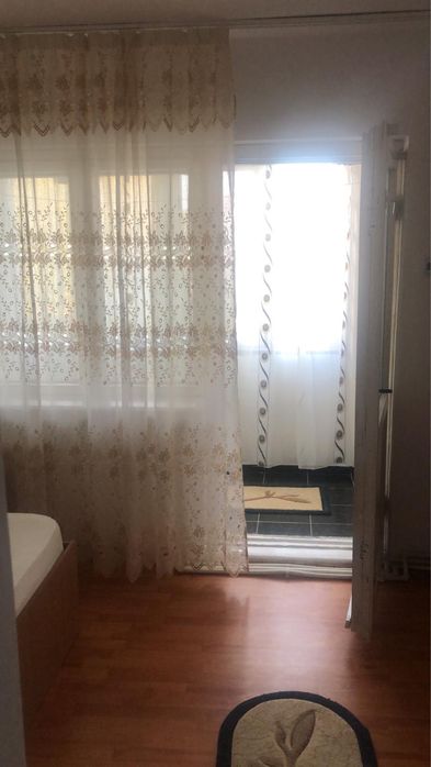 Închiriez apartament 2 camere decomandat, Slobozia, str. Mihai Eminescu