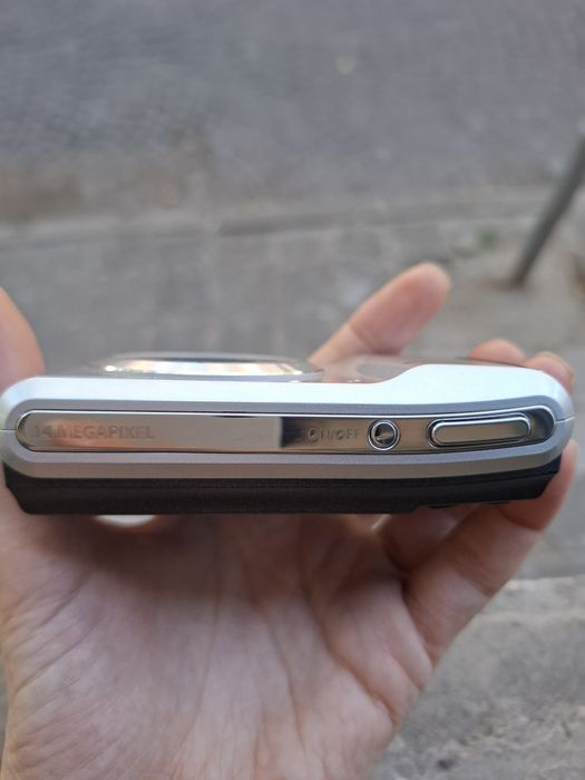 Компактен дигитален фотоапарат OLIMPUS FE 47