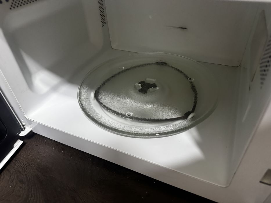 Микроволновка Samsung 800Вт