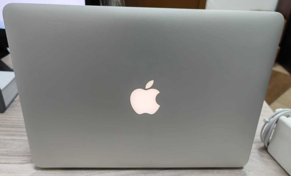 MacBook Pro A1425, 13", 8Гб RAM, SSD 256Гб