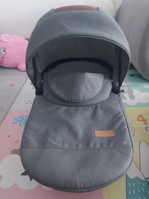 Cărucior Krausman Nexxo Grey 3 în 1 - Testat ADAC + Husă Scoică Auto