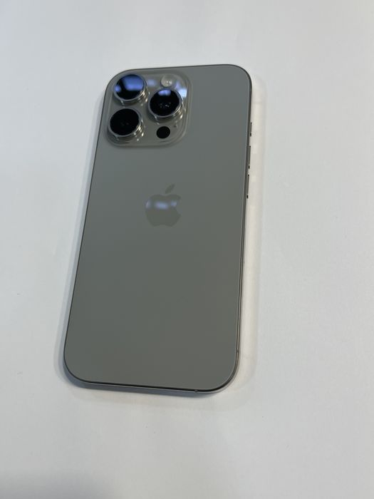 iPhone 16 PRO / Accept Schimb