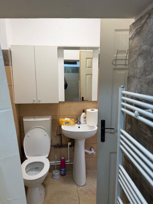 Inchiriez spatiu comercial