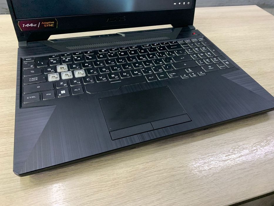 Ноутбу Asus Ryzen 5 7435HS  Kod 5586