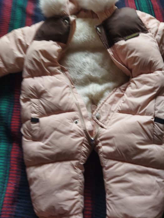 Отдам даром детские вещи.