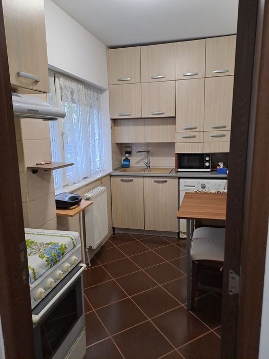 Apartament 2 camere, transformat in 3.