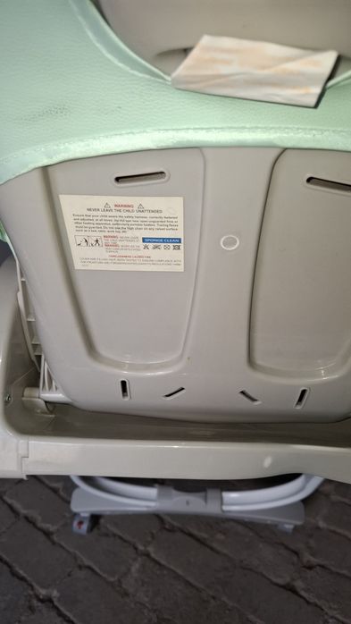 Продам кресло для кормления ребенка