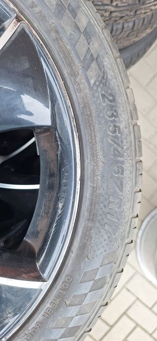 Гуми с джанти 235/45R17
