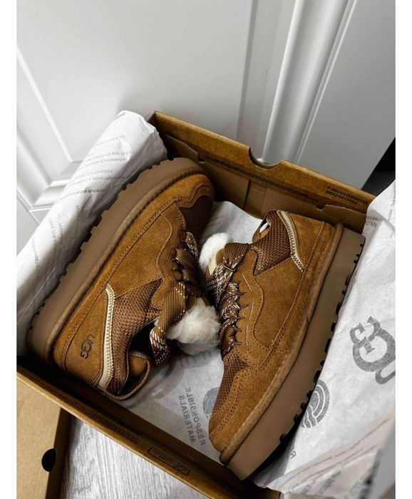 Новые UGGи продам