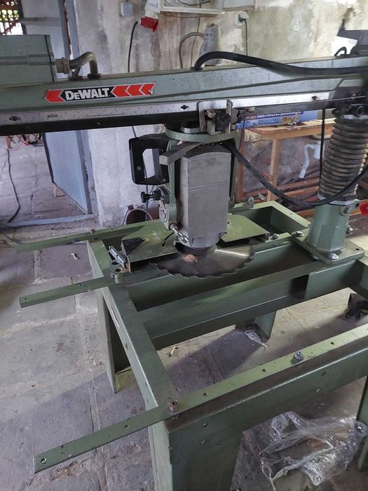 Радиална пендулаDeWalt  dw 1600s