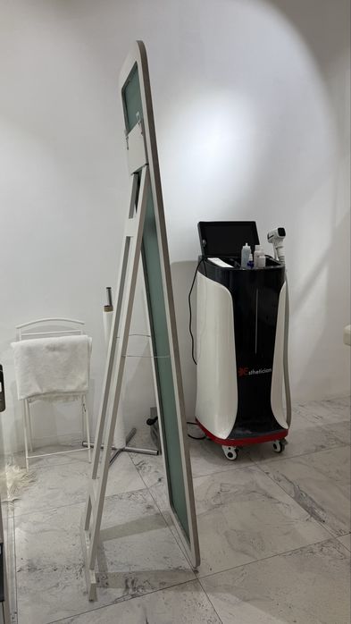 Зеркало IKEA как новое,пуфы