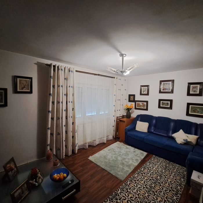 Vând apartament 2 camere Turnu Magurele