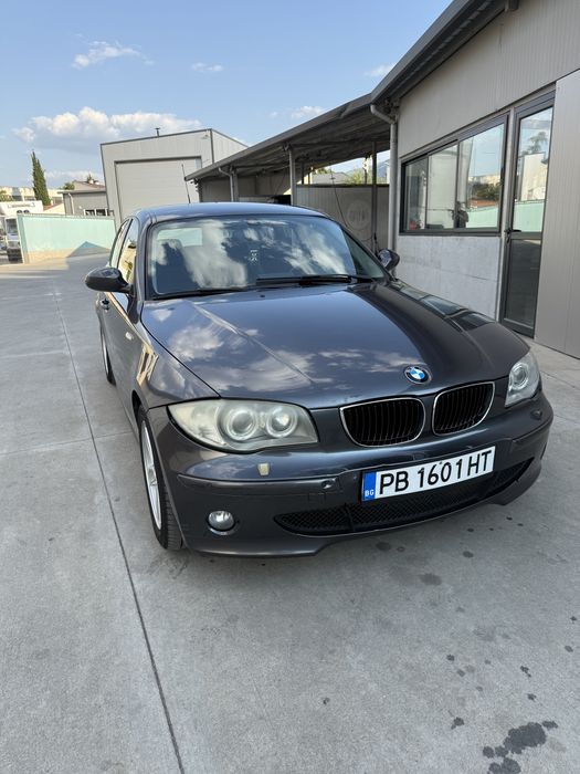 Продавам BMW 120i