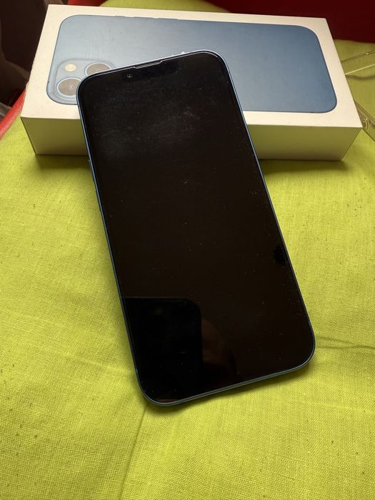 Айфон 13/128гб неразличим от нов