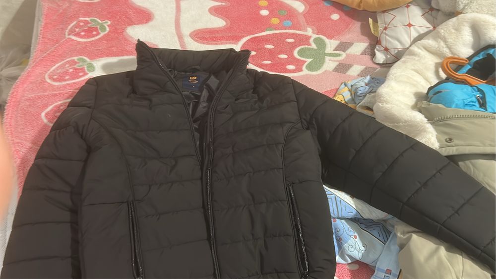 Продам куртки и пальто