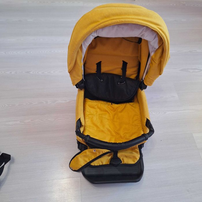 Бебешка количка с подарък кошче за кола