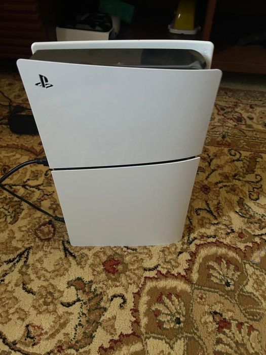 Продам PlayStation 5