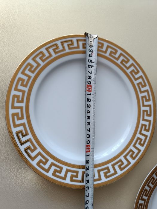 Большие сервировочные тарелки