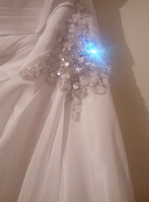 Продам платье свадебное