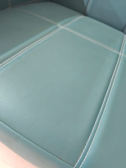 Продаются мягкие кресла