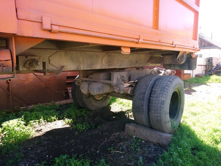 Продам прицеп для Камаза