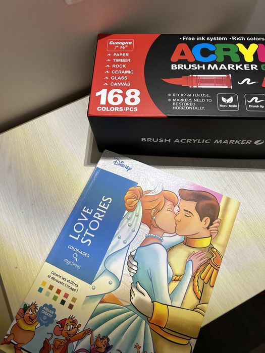 продам раскраску дисней