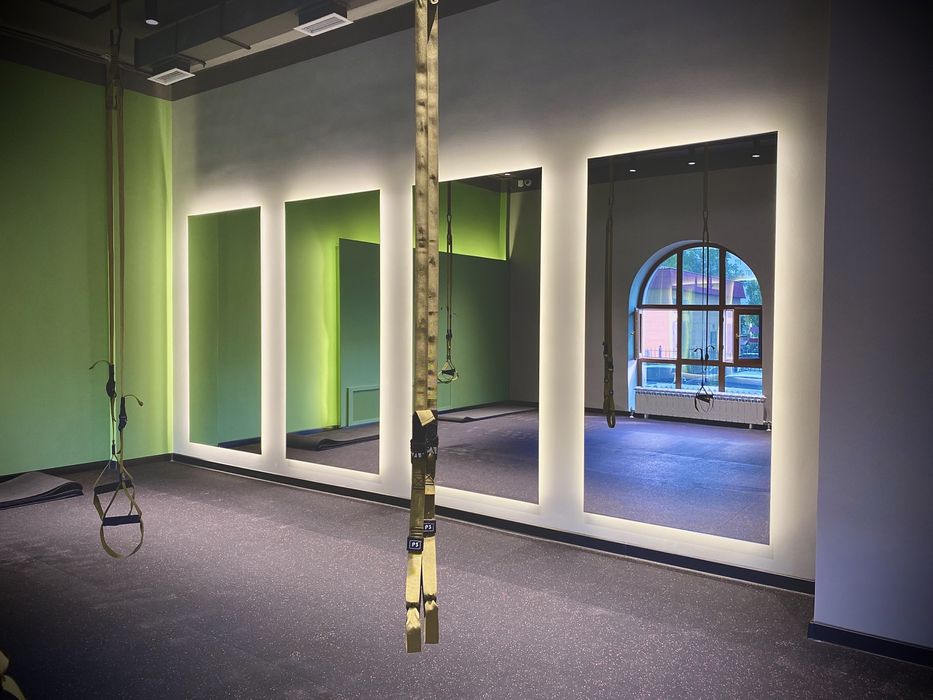 Зеркала для залов