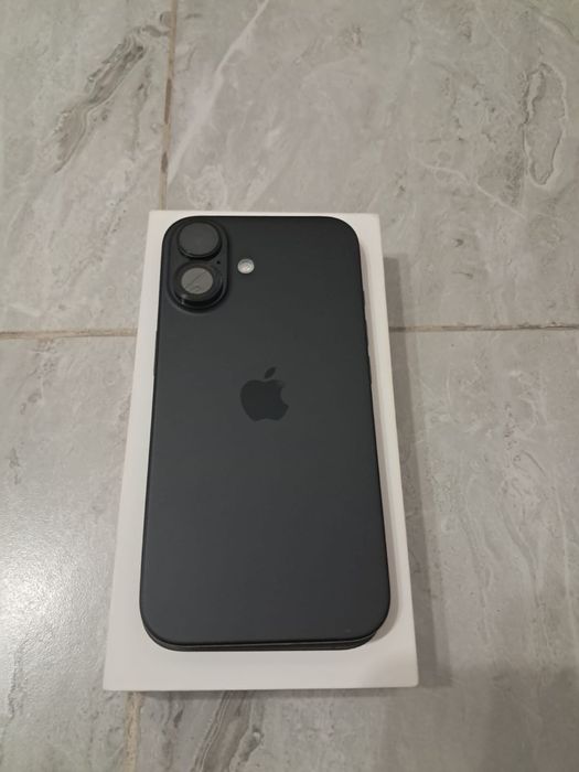 Продам Iphone 16 идеал