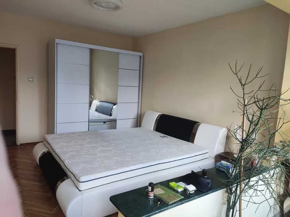 Дава се под наем Двустаен апартамент в София, Красно село - 65 кв.м за 450 € - Снимка #3