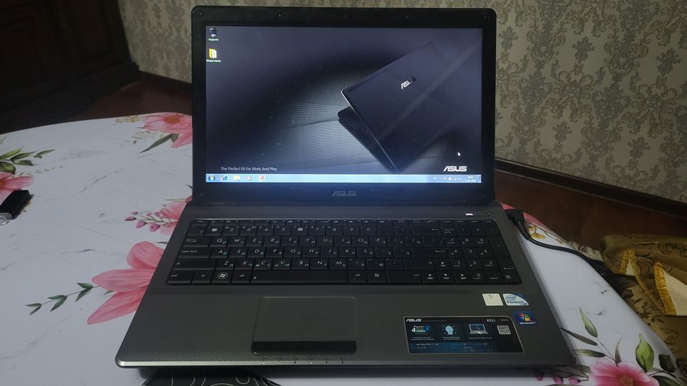 Срочно Продам ноутбук  asus a52j
