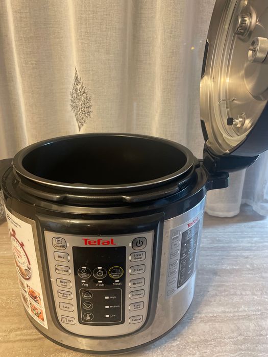 Multicooker Tefal nefolosit(nou nouț)