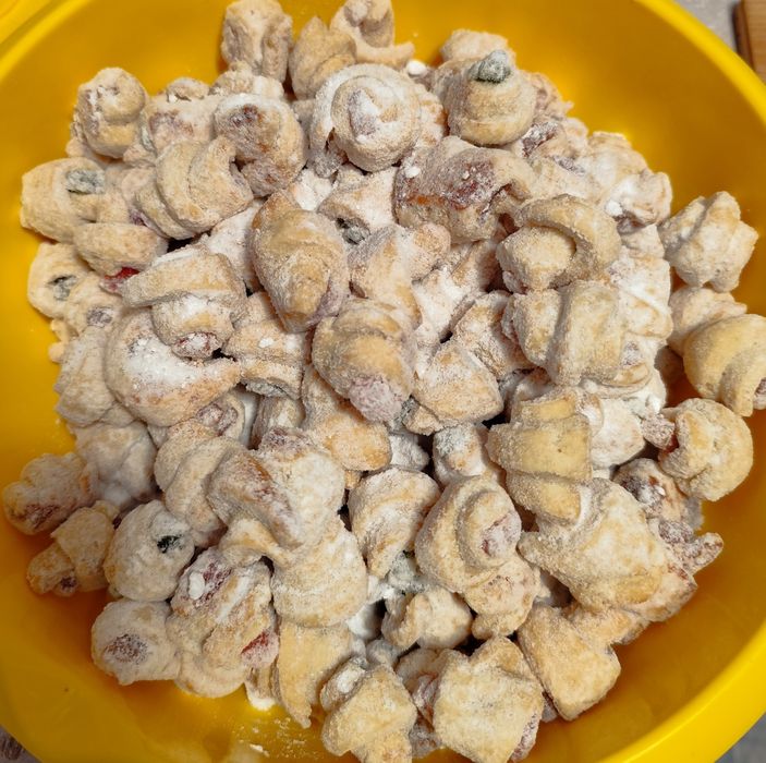 Prăjituri de casă, parfumate și aromate