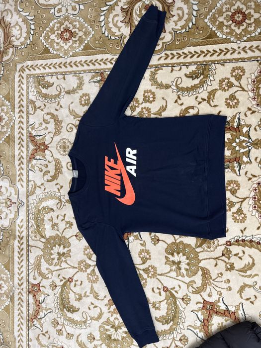 продаю джемпер Nike