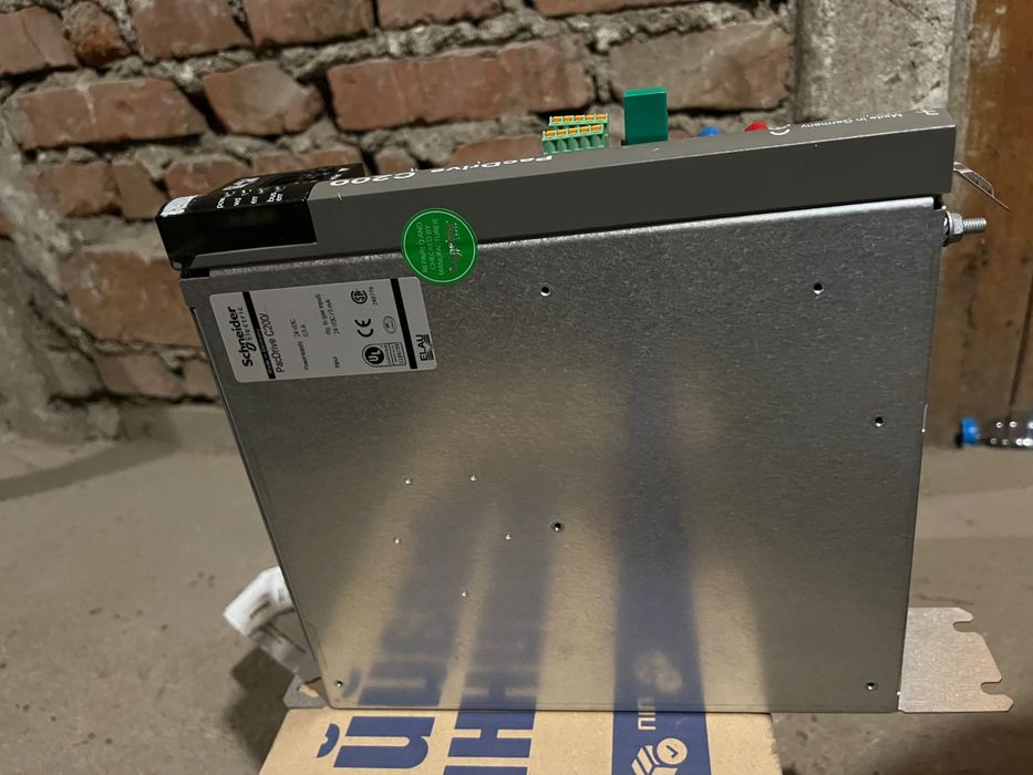 Schneider PacDrive  C200 модул