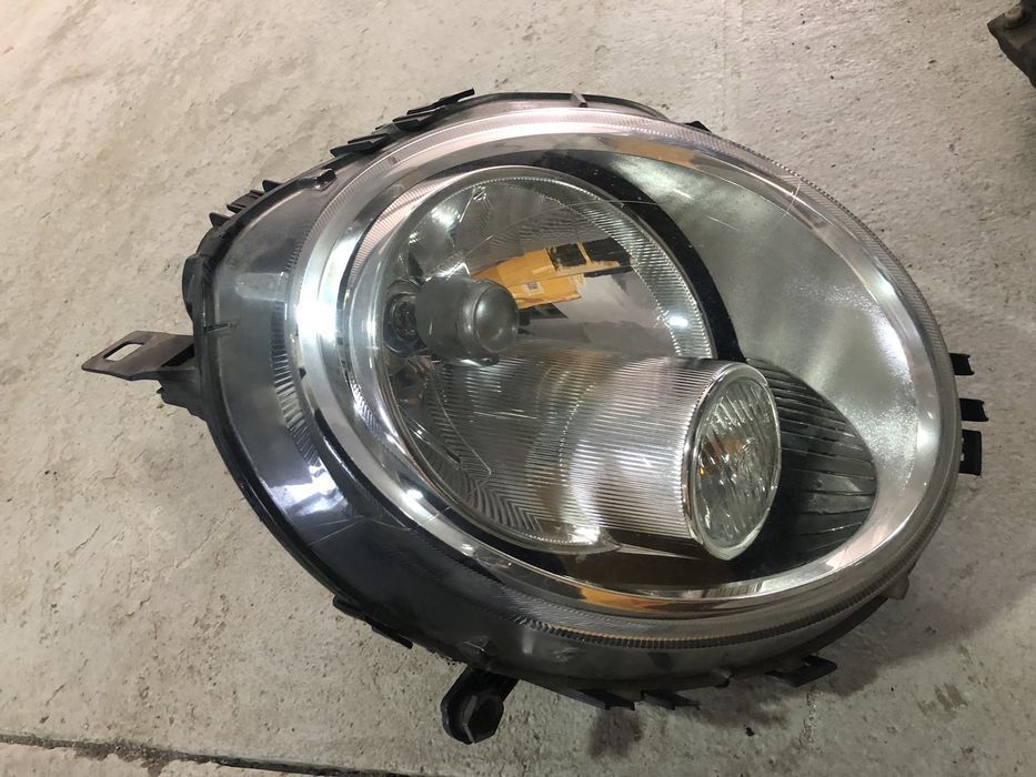 Far/faruri stanga/dreapta Mini Cooper R56 fab 2011+