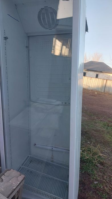 Ветринный холодильник