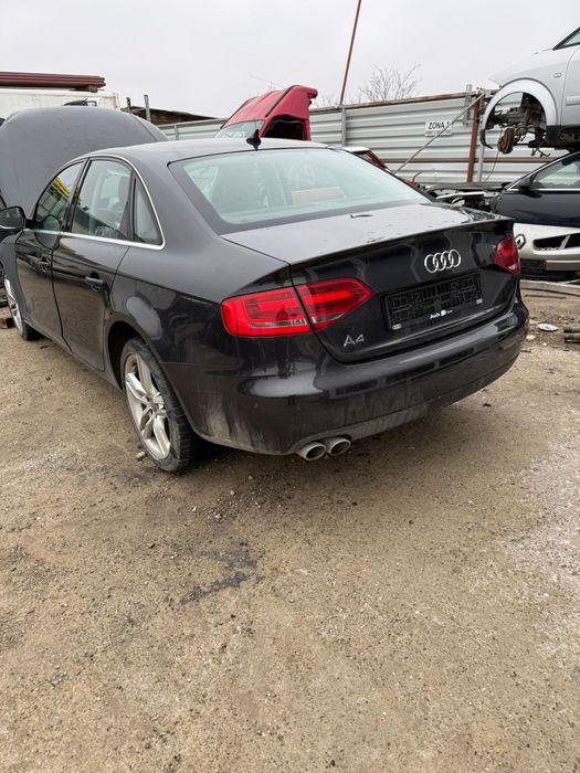 Dezmembrez audi a4 b8 2.0tdi