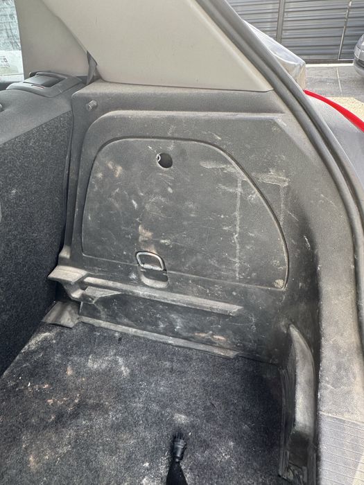 Curatare canapele,saltele si tapiterie auto